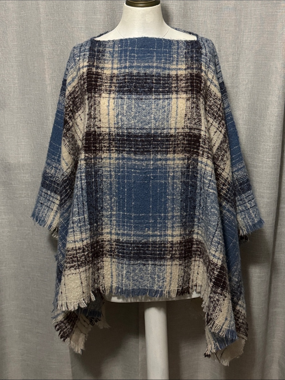 J Jill Plaid Knit Poncho-Blue/Cream/Brown-Fringe-Polyester-GUC